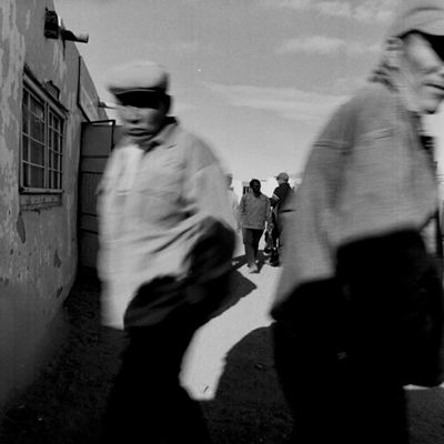 �ږ������ʐ^�W�wThe Commonplace Mongolia �[�����S���̐l�X�̌����ꂽ���i���[�x